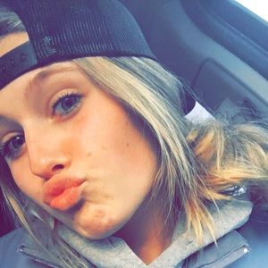 Meet your Posher, Allison